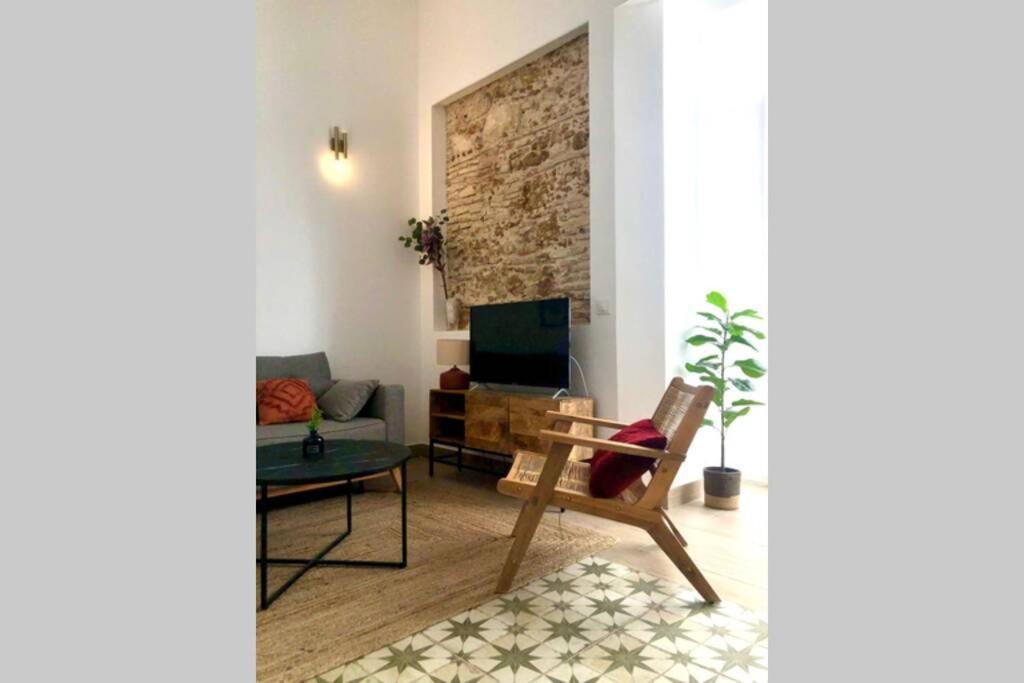 Gatu Premium Villa Libertad, Preferente Mayores De 25 Anos Y Familias Cádiz Exterior foto