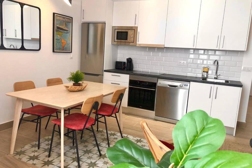 Gatu Premium Villa Libertad, Preferente Mayores De 25 Anos Y Familias Cádiz Exterior foto